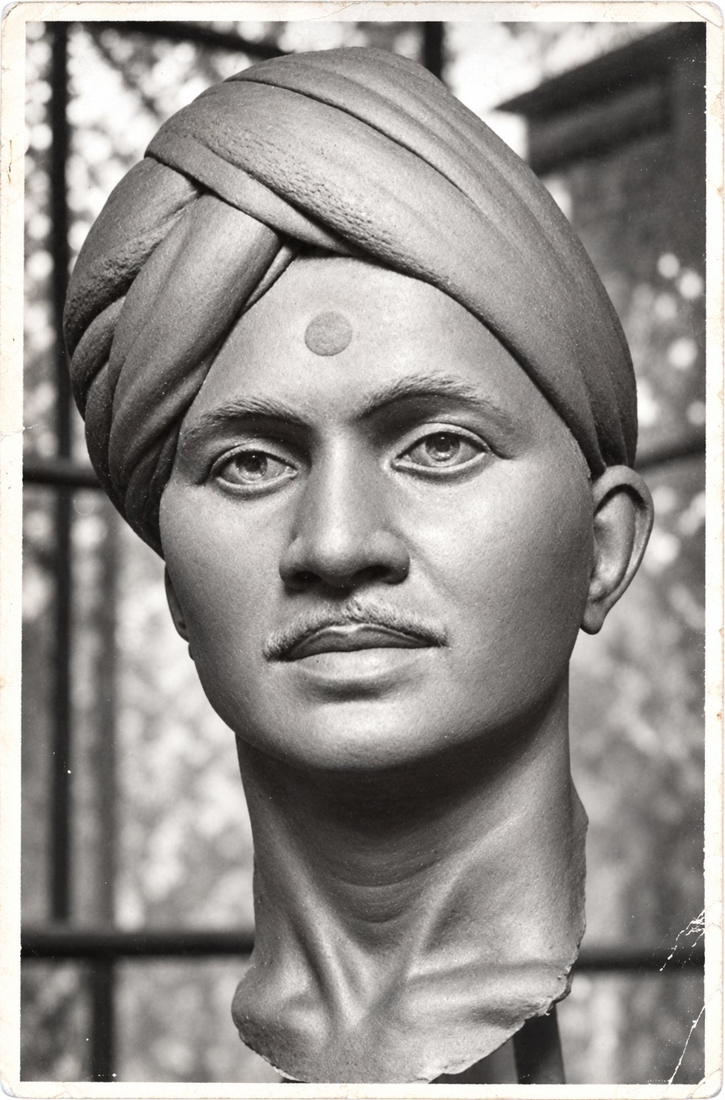 Duggirala Gopala Krishnayya — head study in clay